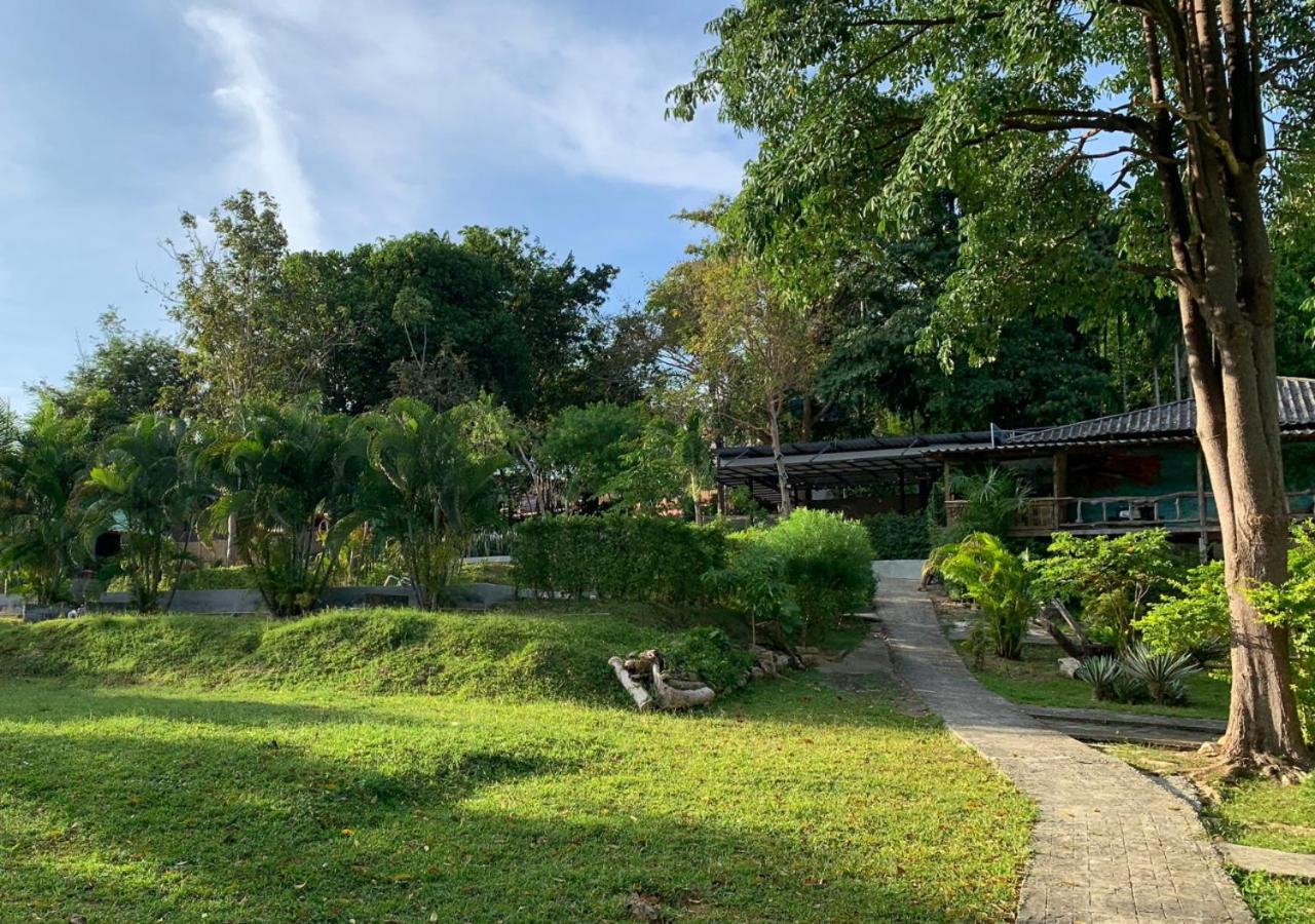 Siam Flora Resort 란타섬 외부 사진