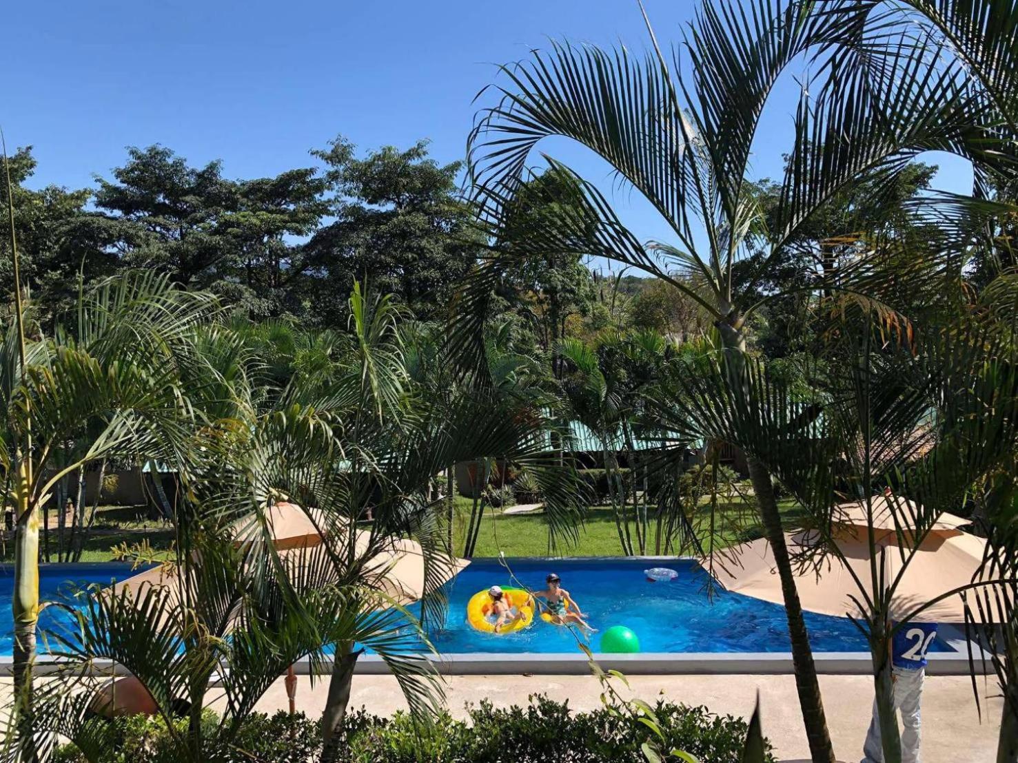 Siam Flora Resort 란타섬 외부 사진